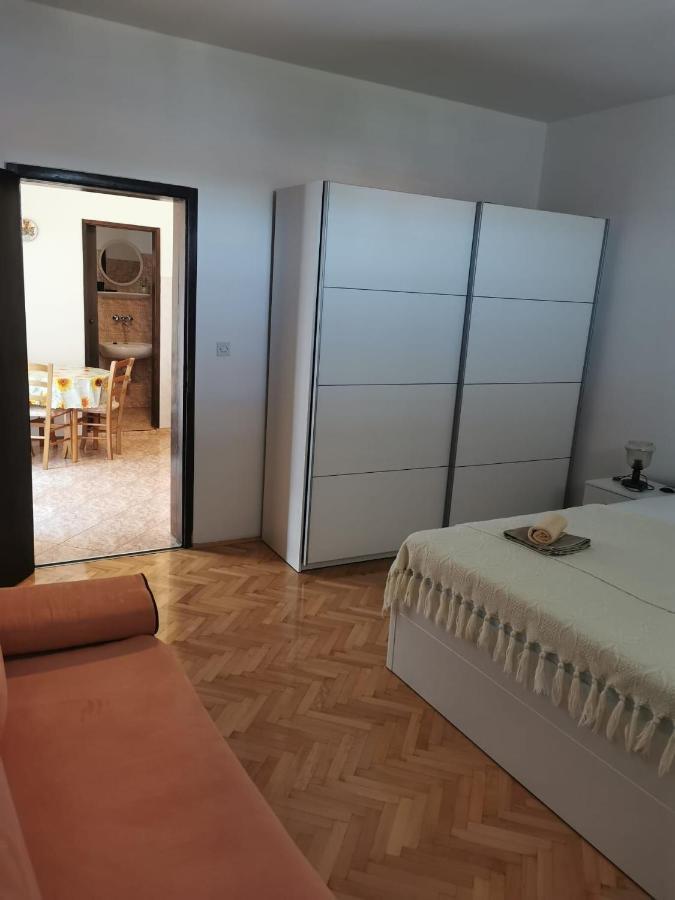 Apartments Sanja ポヴリャナ エクステリア 写真